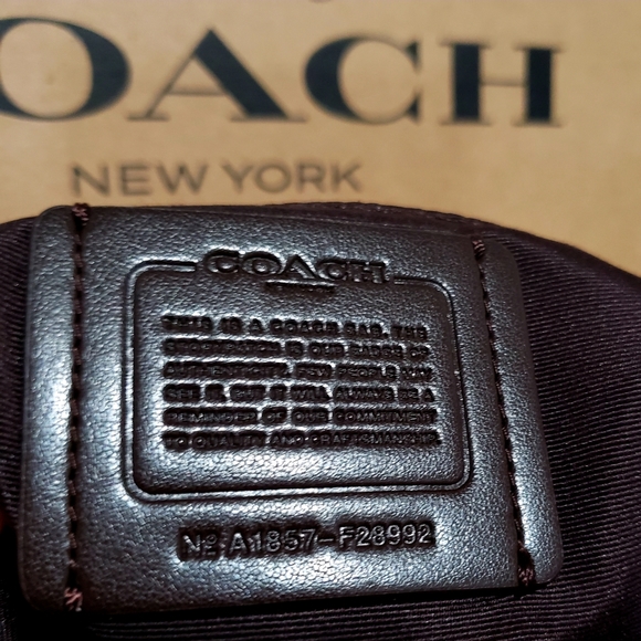 SOLD*****COACH Small Lexy Crossbody Chalk White - Picture 4 of 7